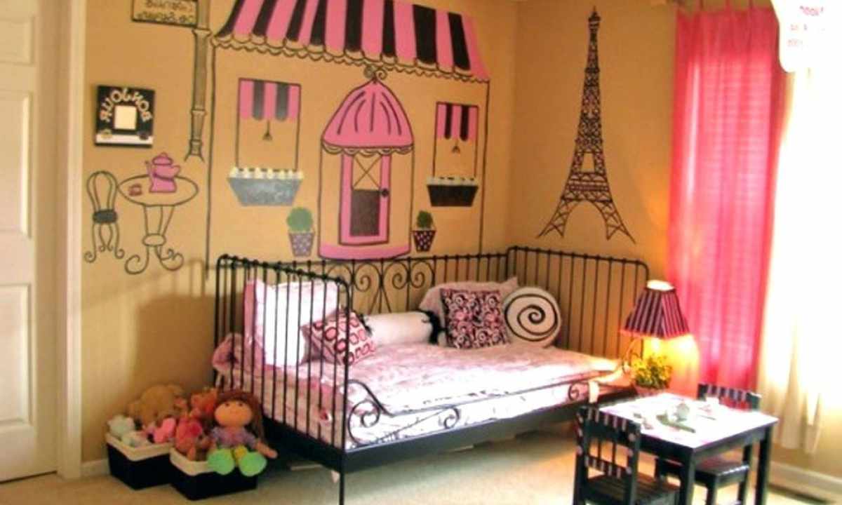How to decorate the room of the girl