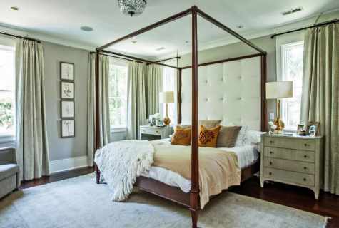 How to arrange bed in the bedroom