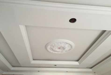 Mounting of ceiling from gypsum cardboard with illumination