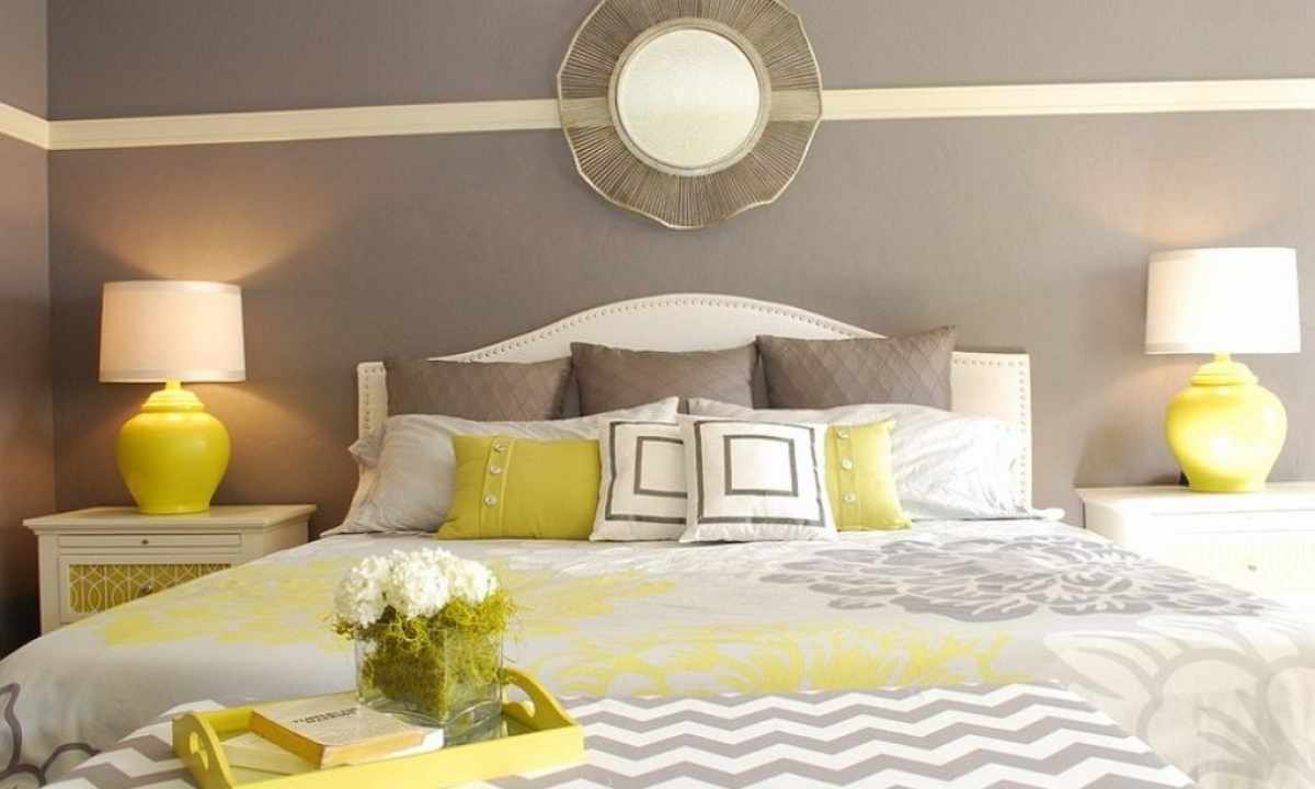 How to issue the bedroom in yellow color