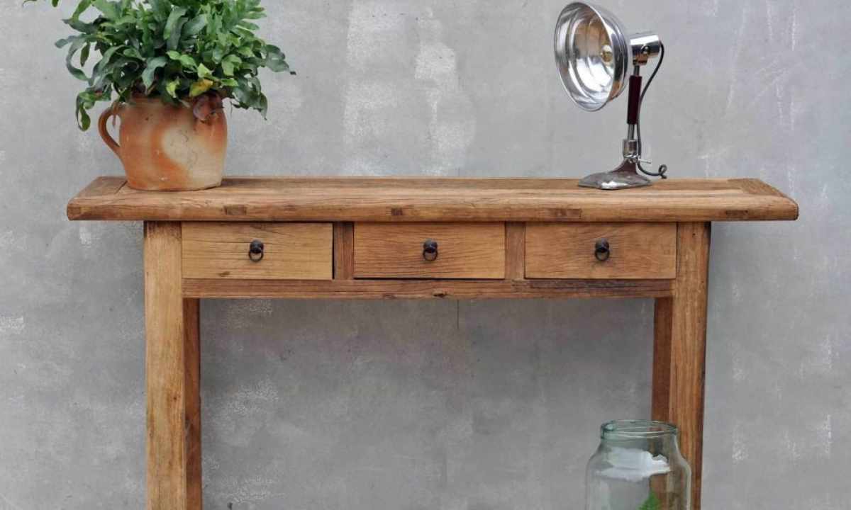 Console table: in what its advantages