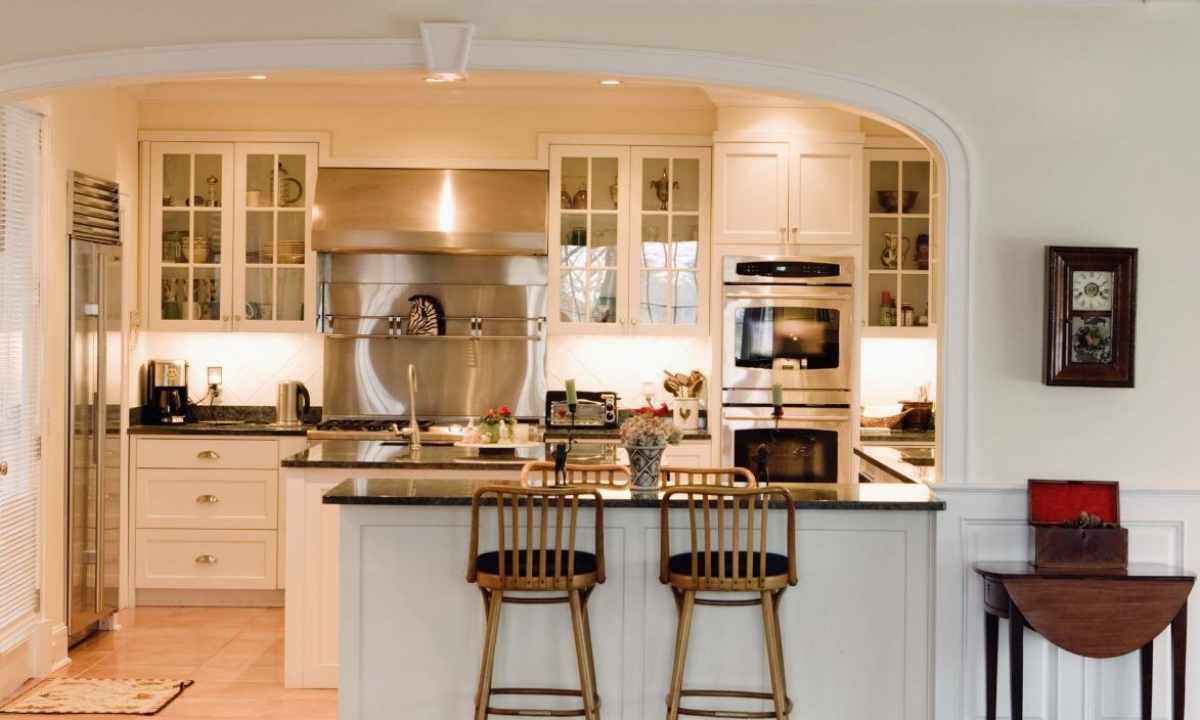 How to separate kitchen from the dining room
