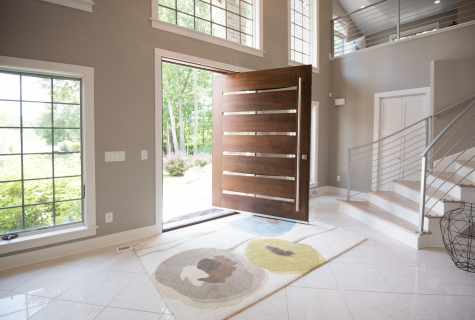 Interroom doors from plastic: practical highlight of interior