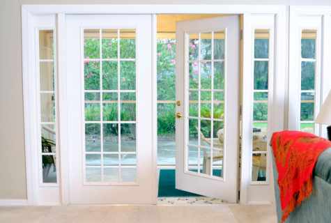 Types of outer doors