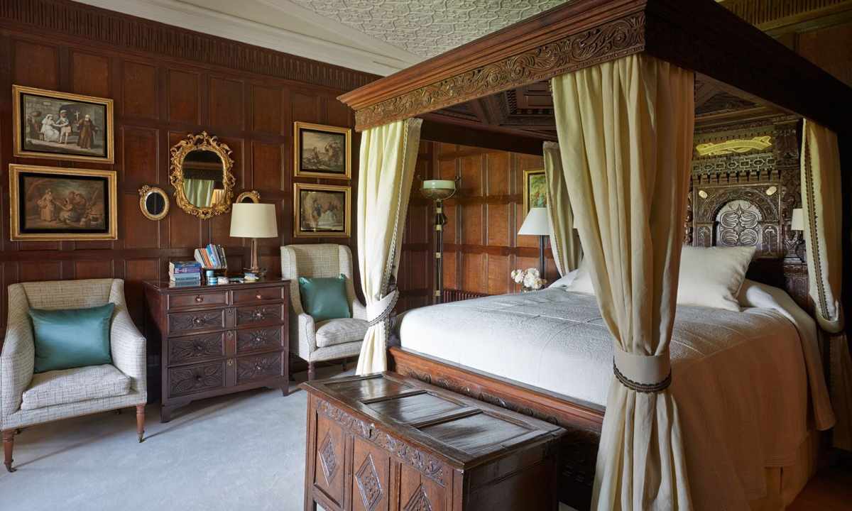 As it is correct to issue the bedroom in style of country