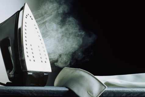 How to clean the steam iron