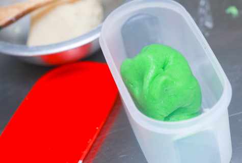 How to clean off from putty