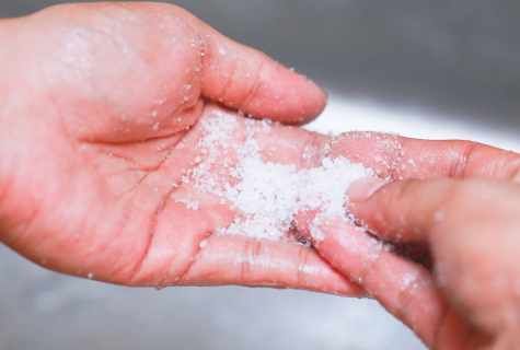 How to purify glue from hands