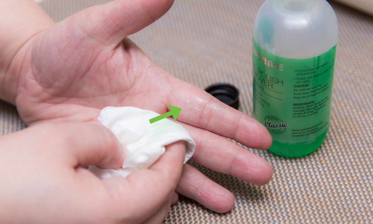 How to clean hands from superglue