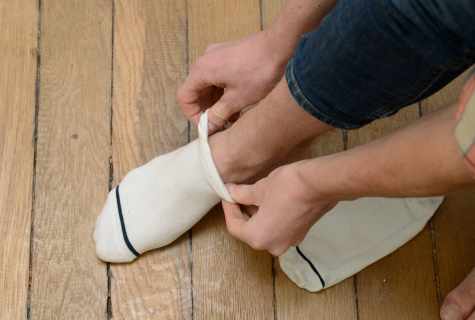 How to get rid of mold on footwear