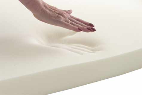 Than to wipe polyurethane foam from seamy surface