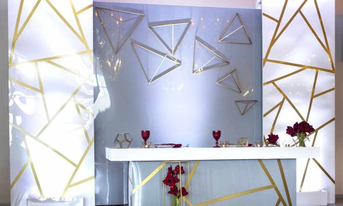 Geometrical decor in registration of wedding