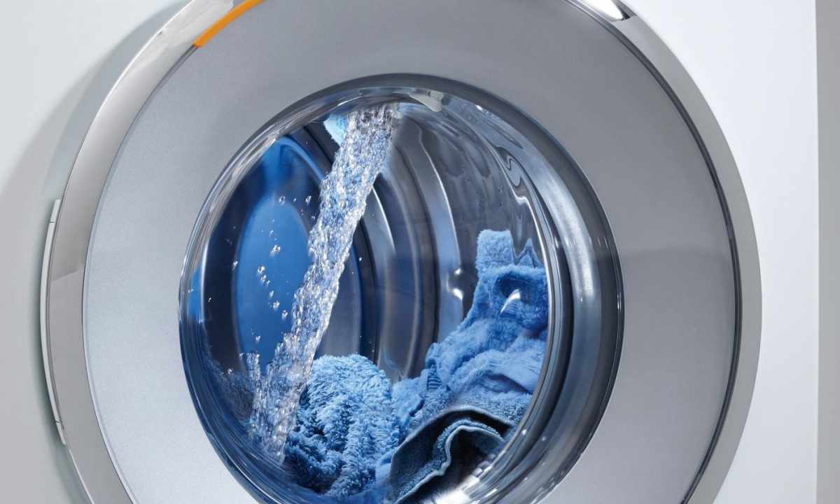 How to drain water from the washing machine