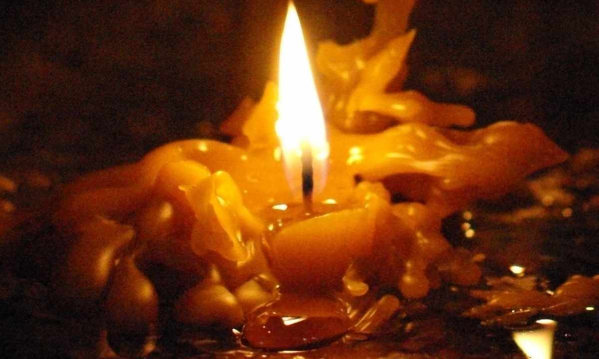 How to remove spots from candle
