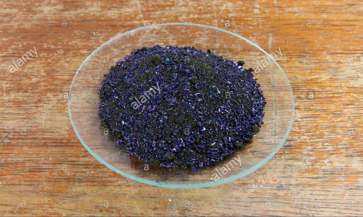 How to remove spots from potassium permanganate