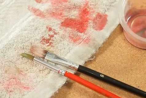 How to remove oil paint