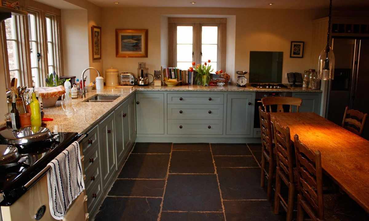 How to make floors in cottage