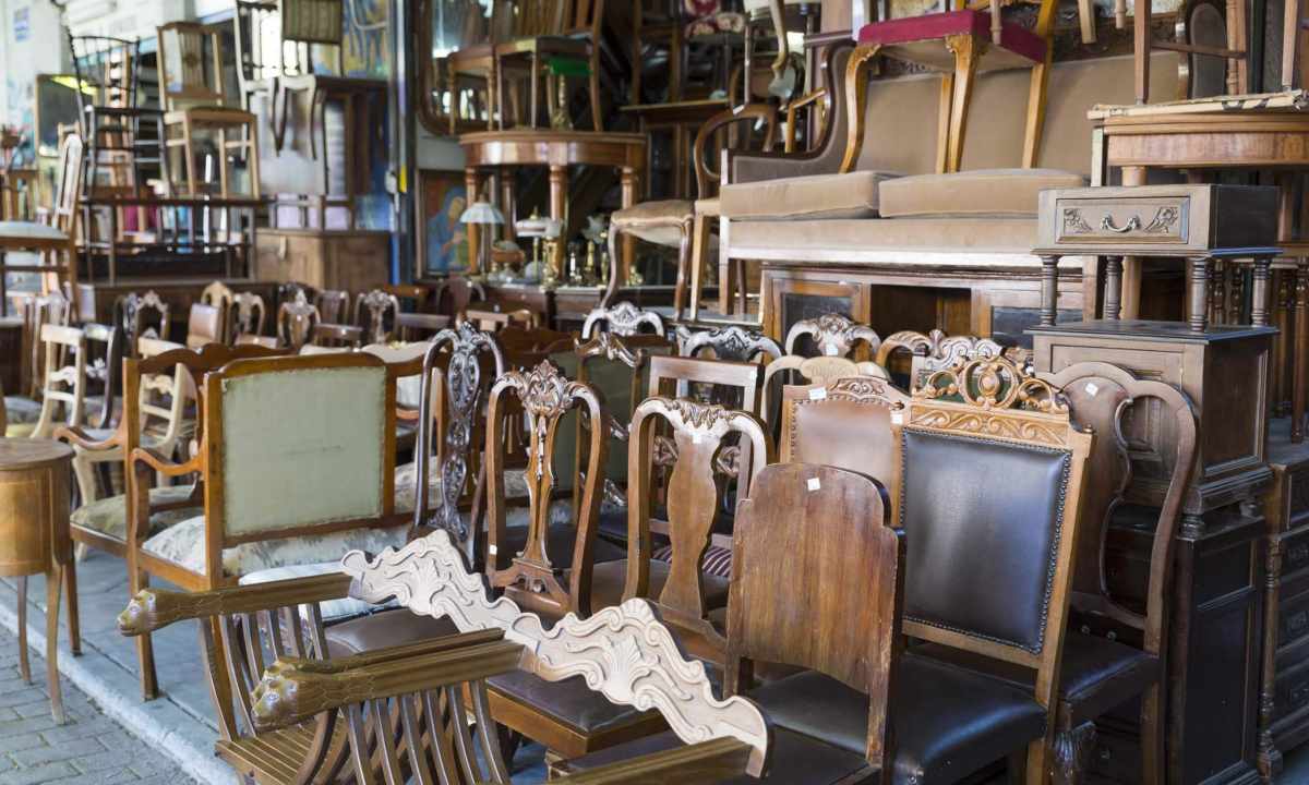 Where to hand over old furniture