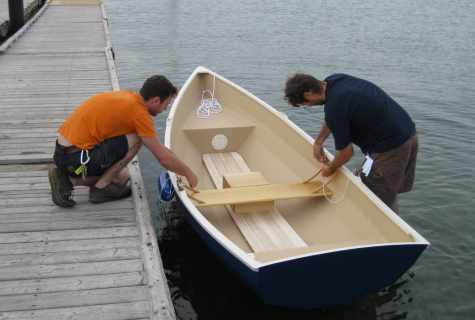 How to construct the wooden boat