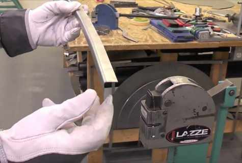 How to manufacture the stretcher
