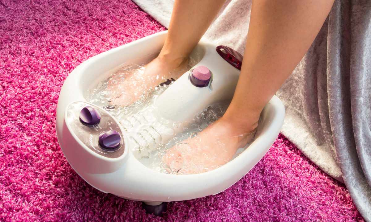 How to choose hydromassage bathtub for legs
