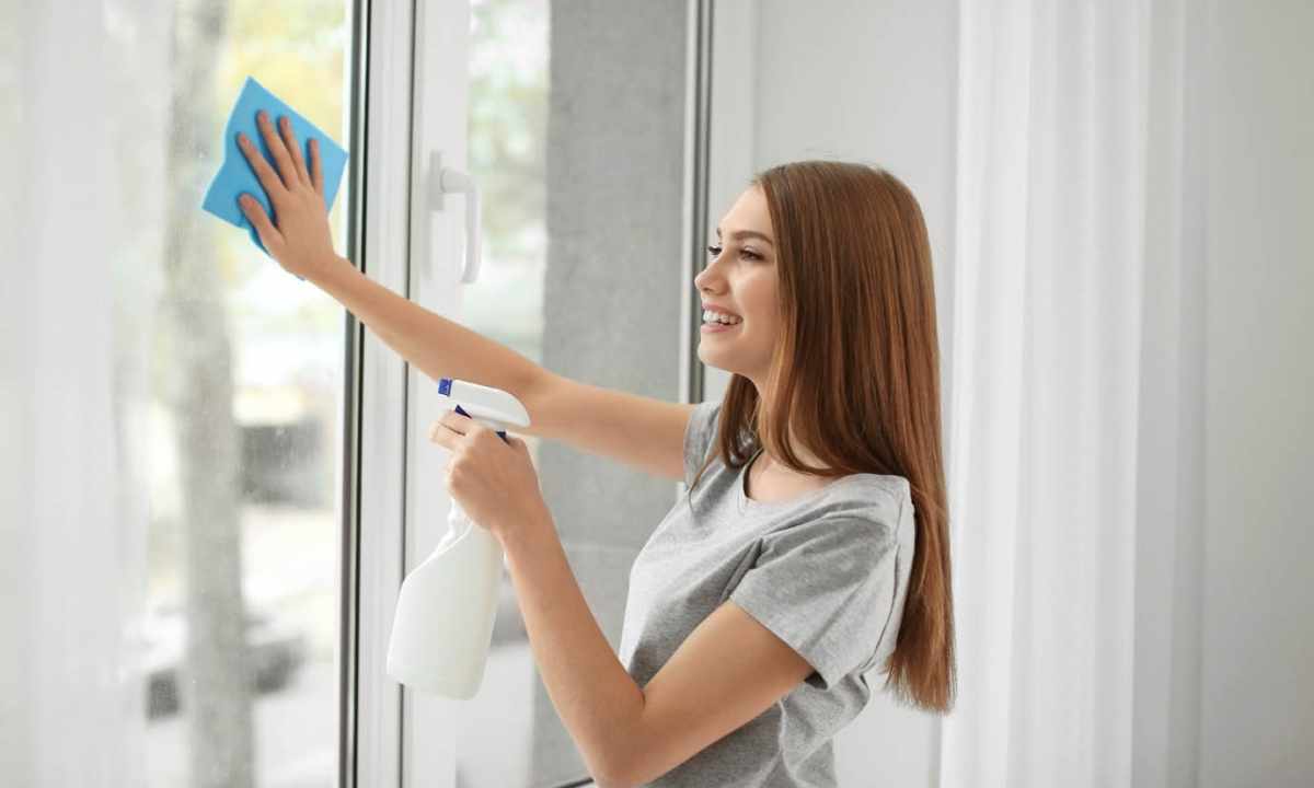 How to wash windows in the winter