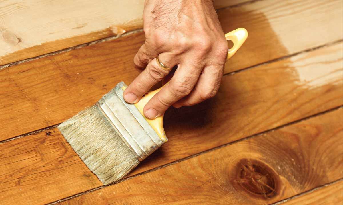 Rules of painting of wooden floor