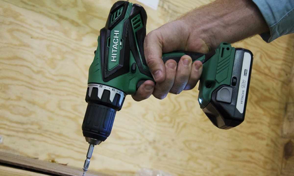 How to choose the cordless drill and the screw driver