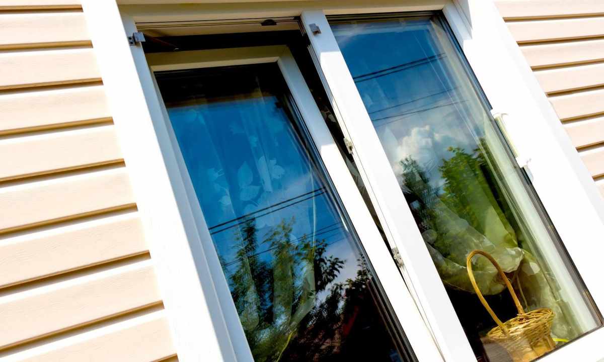 How to open double-glazed window