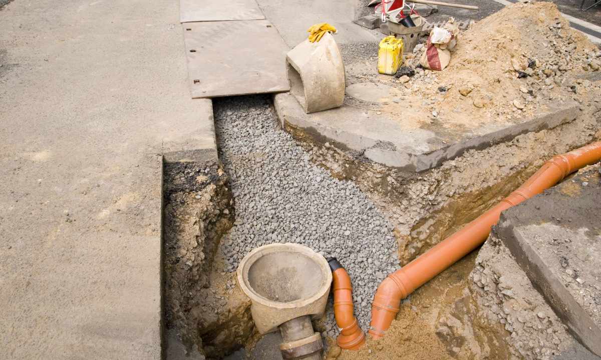 How to defreeze sewage pipe