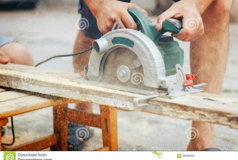 Circular saw the hands: features of construction