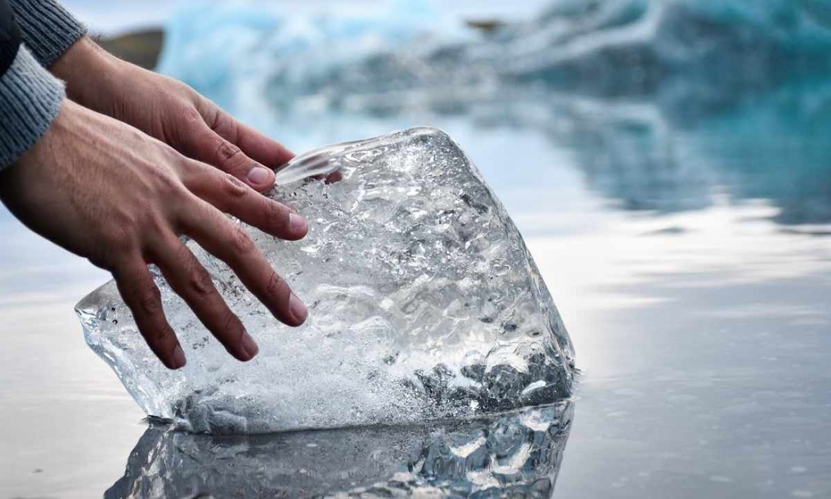 Glacier the hands