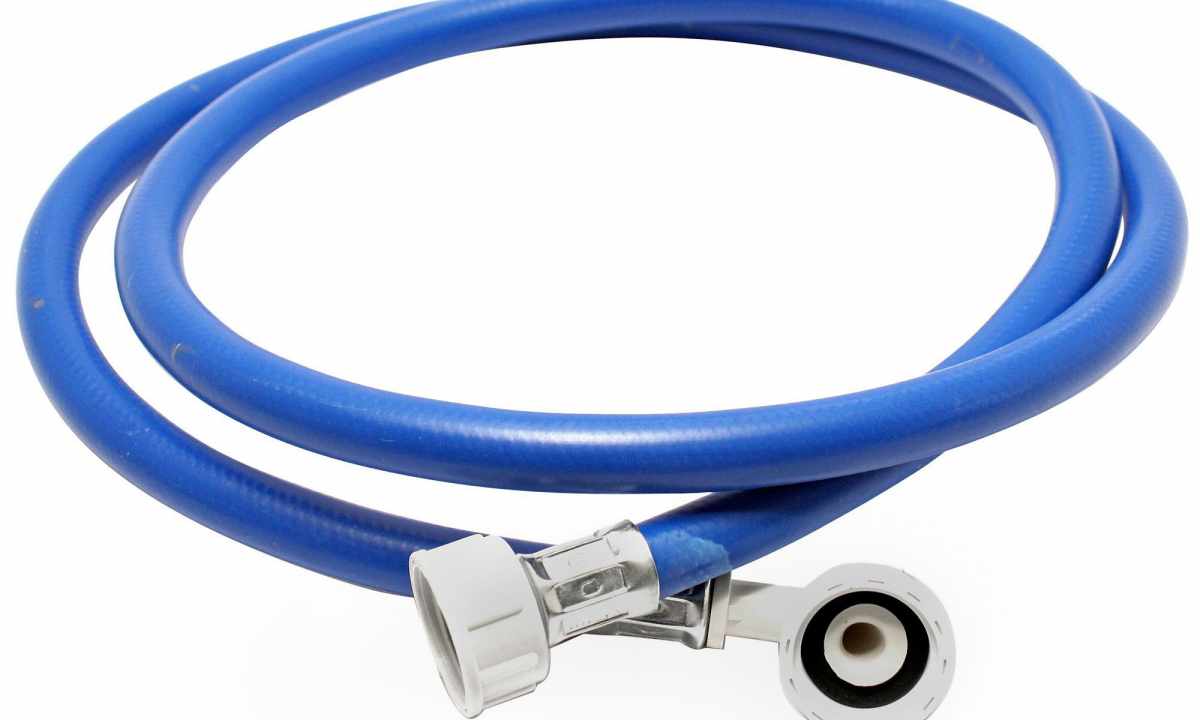How to connect hoses to the washing machine
