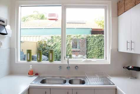 How to issue kitchen window