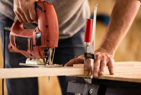 Saber saws: how to choose the equipment