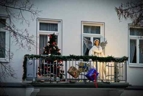 How to decorate balcony by New year