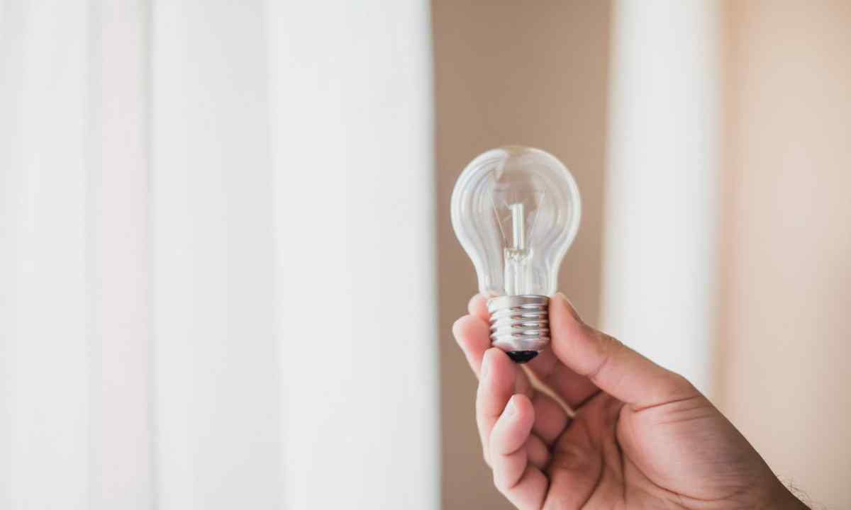 Where to throw out energy saving lamps