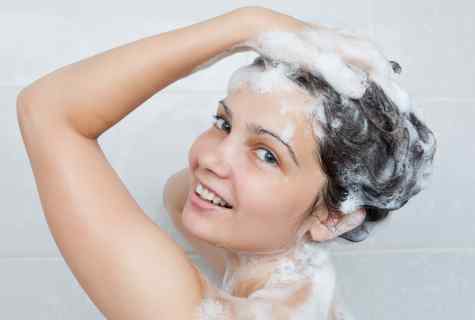 How to wash hair-dye from clothes