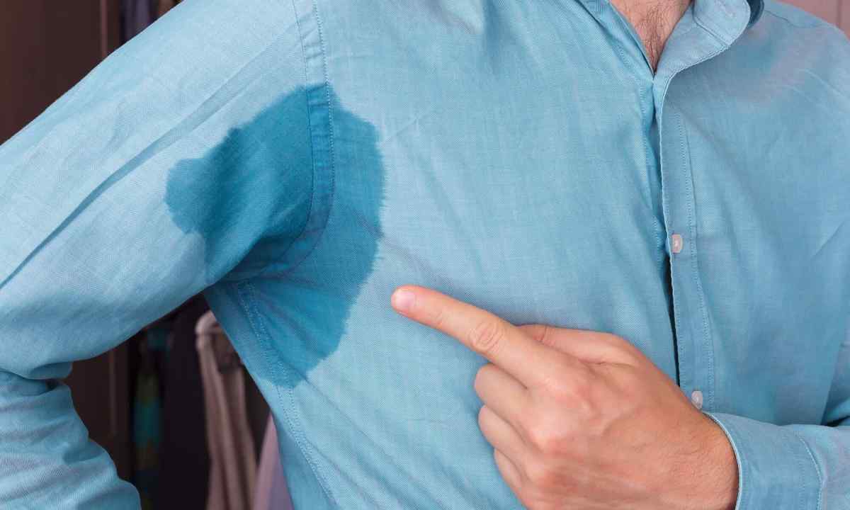 How to get rid of spots on clothes from sweat