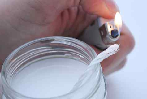How to remove spot from candle