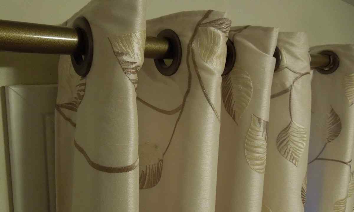 How to hang up lambrequin on curtains