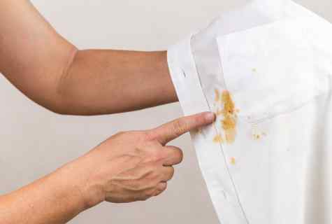 How to remove spots from t-shirt