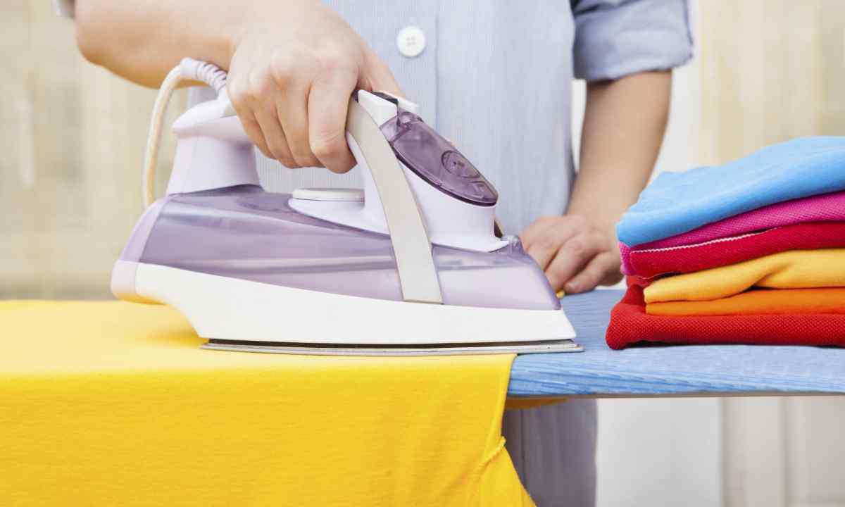 How to clean the proofreader from clothes