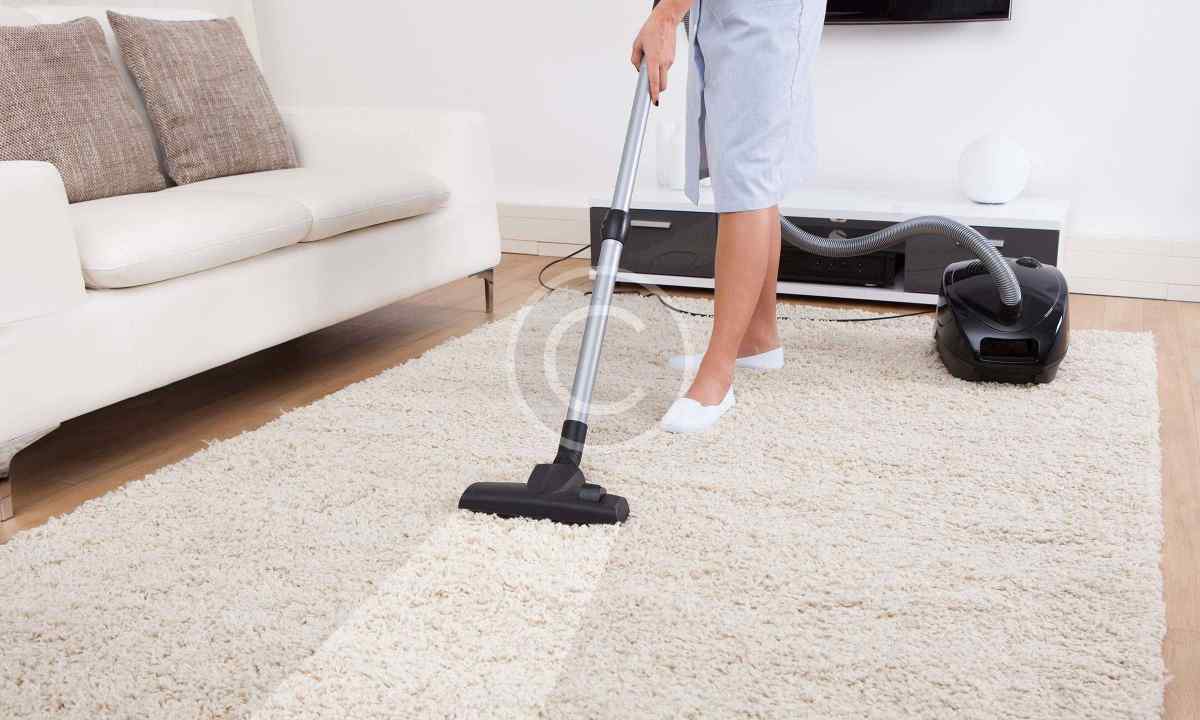 How to wash carpets with the washing vacuum cleaner