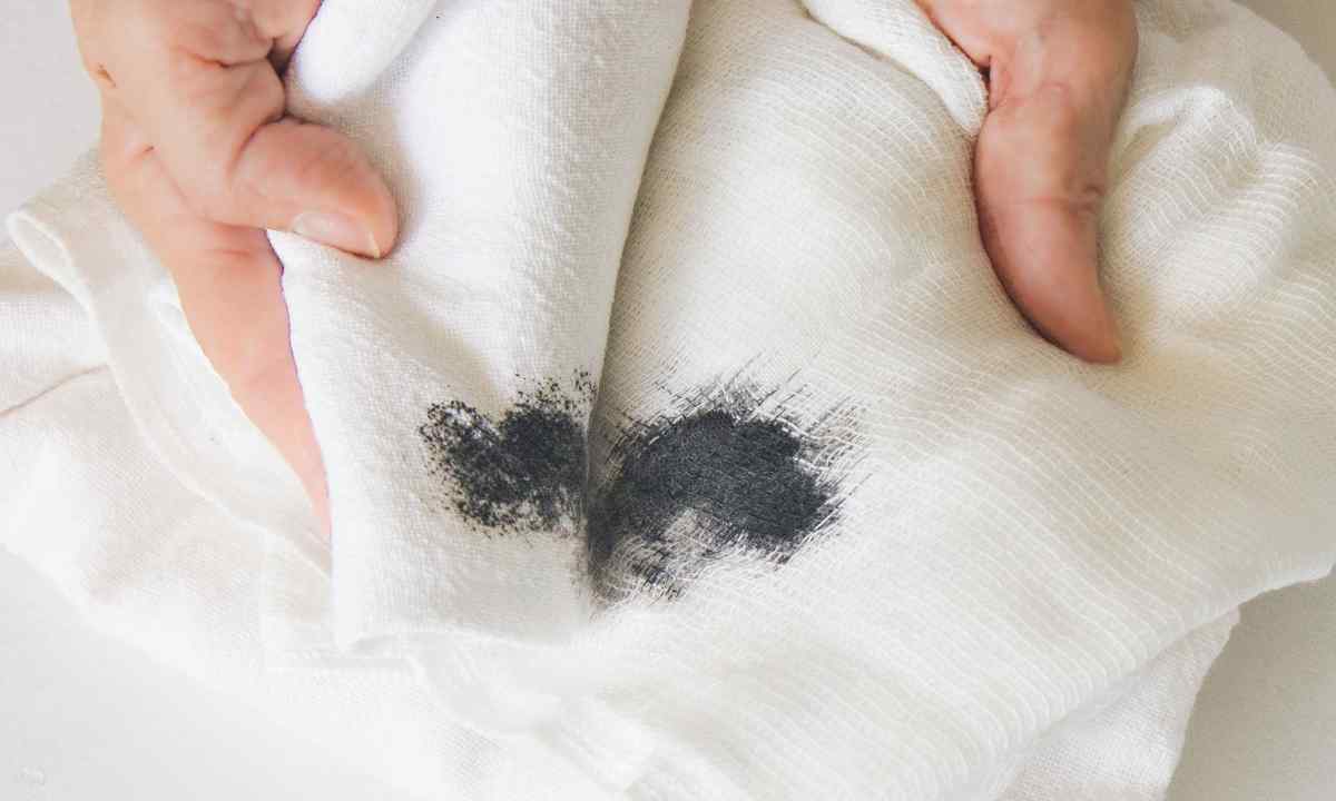 How to remove spots from knitwear