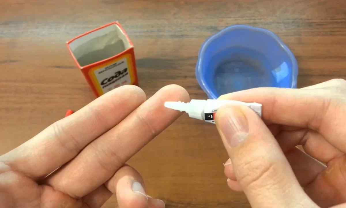 How to wash glue ""Moment"