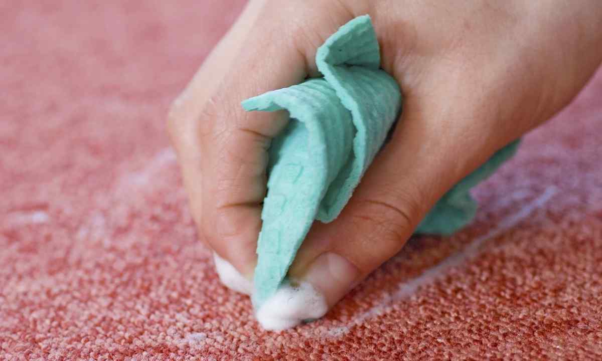 How to remove paraffin from carpet