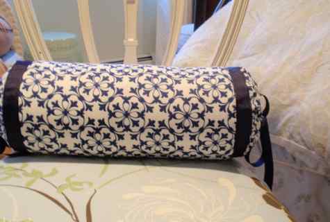 How to sew pillow roller