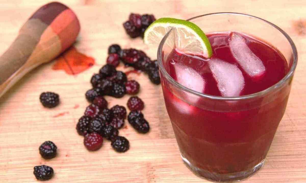 How to make raspberry wine in house conditions