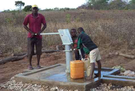 How to carry out water on the site